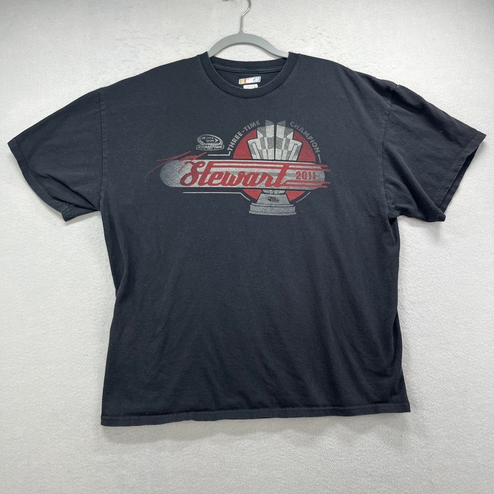 Tony Stewart NASCAR T Shirt Mens XXL Black Graphic 2011 Champion Racing Tee